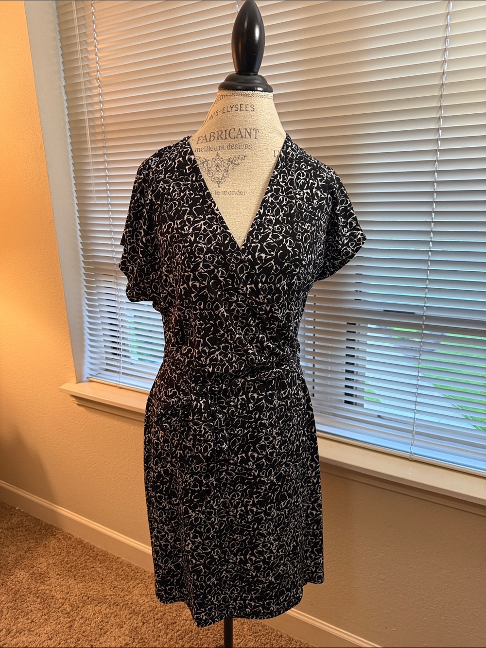 Nine West Black & White Dolman Sleeve Wrap  Dress w/Tie Belt